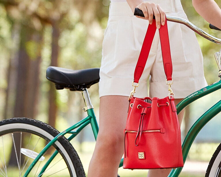 Dooney and bourke summer hot sale bags