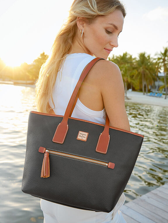 ドゥニーアンドバーク　ALL-WEATHER LEATHER The All Weather Leather 3.0 Collection | Dooney & Bourke