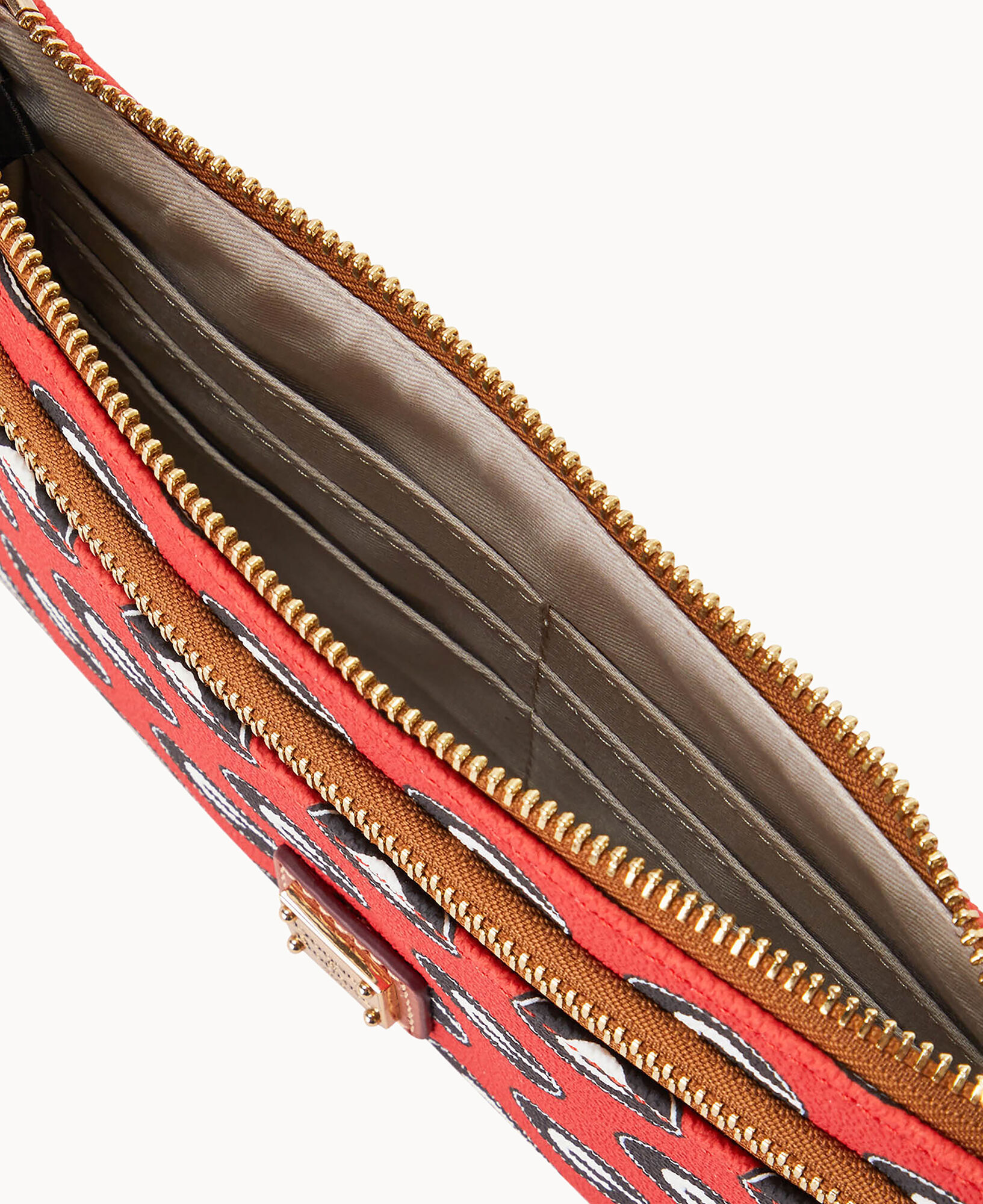 Dooney and bourke georgia bulldog purse 2025