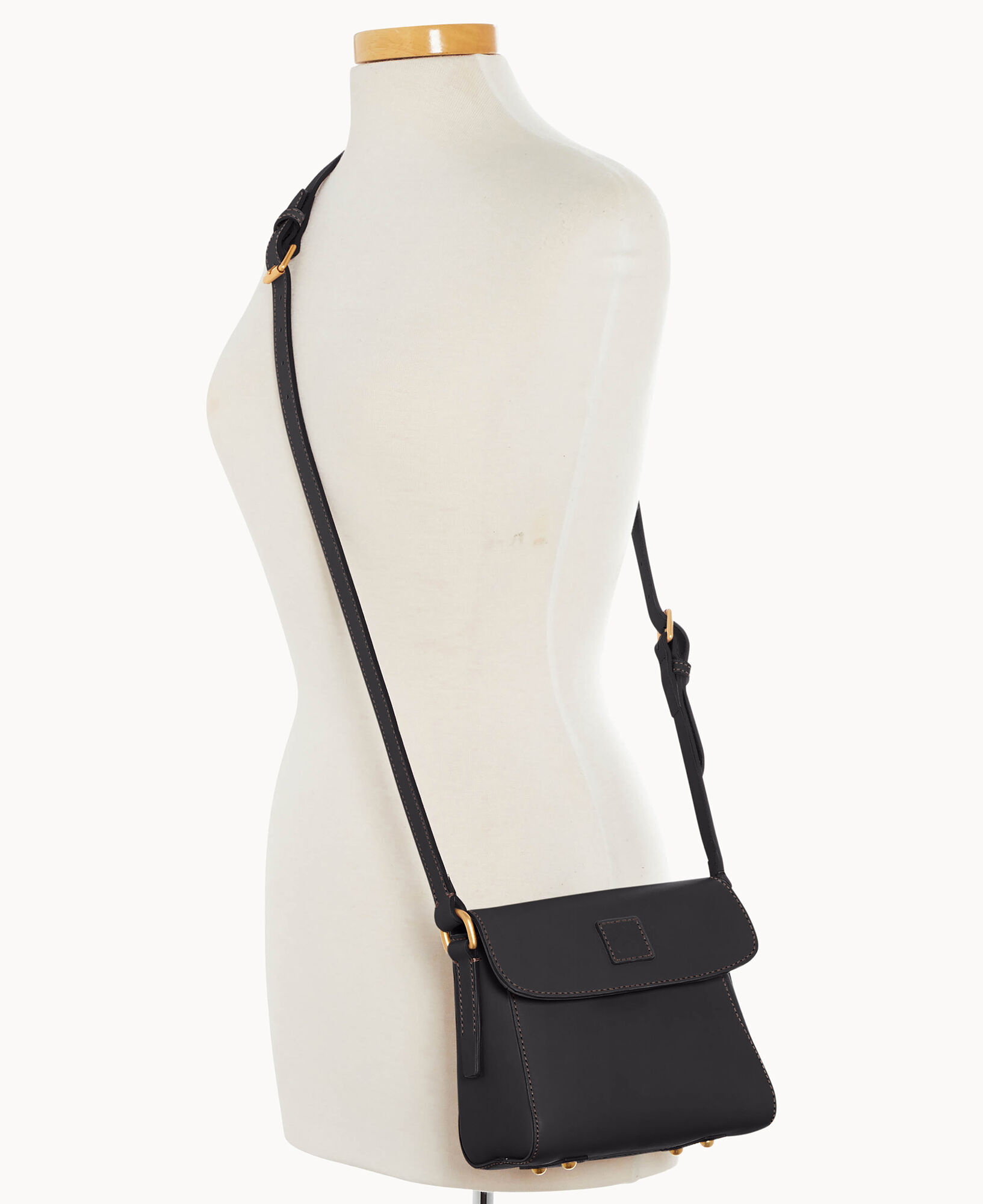Dooney and bourke florentine crossbody 2025