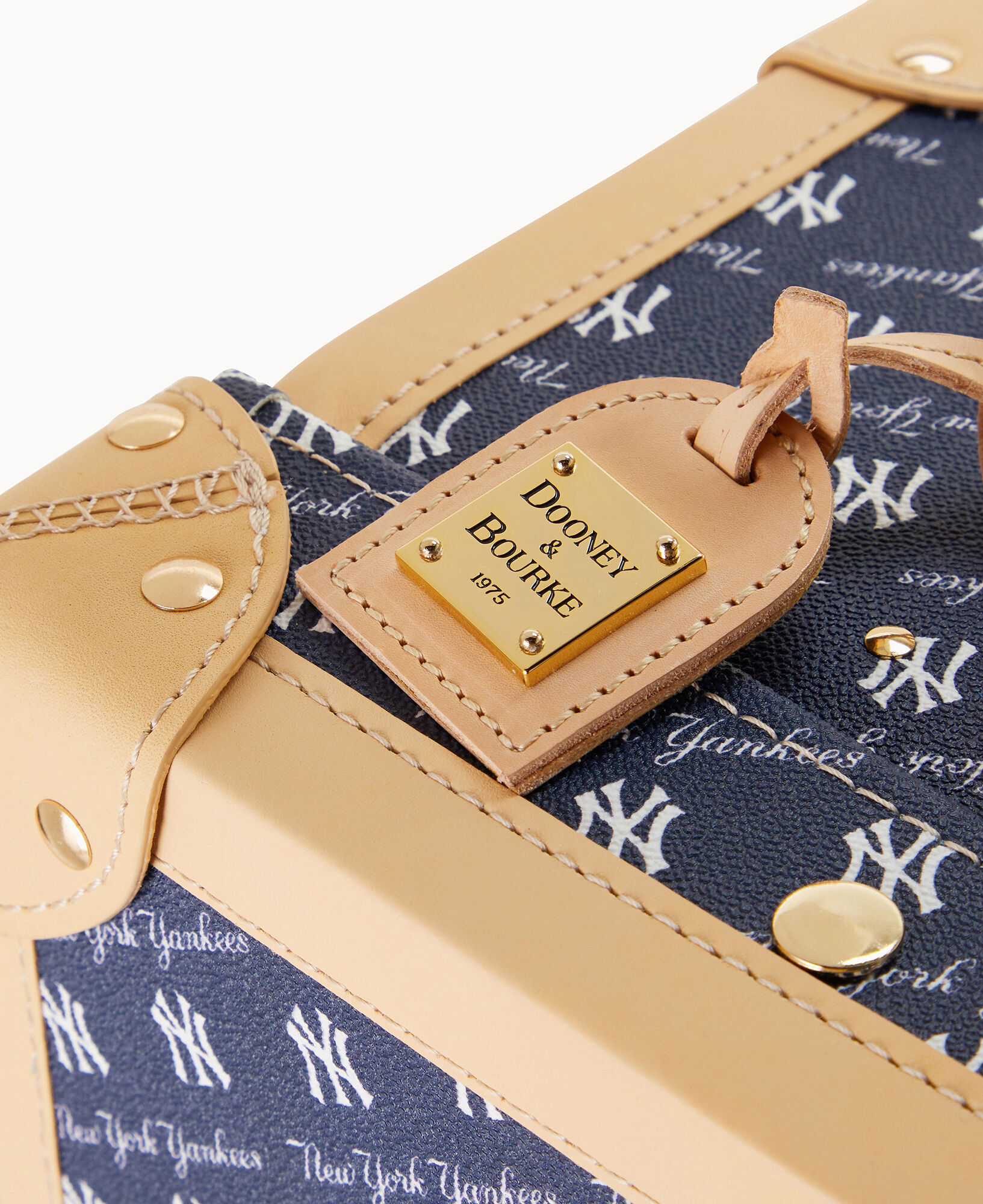 Dooney Bourke MLB Yankees Rolling Trunk