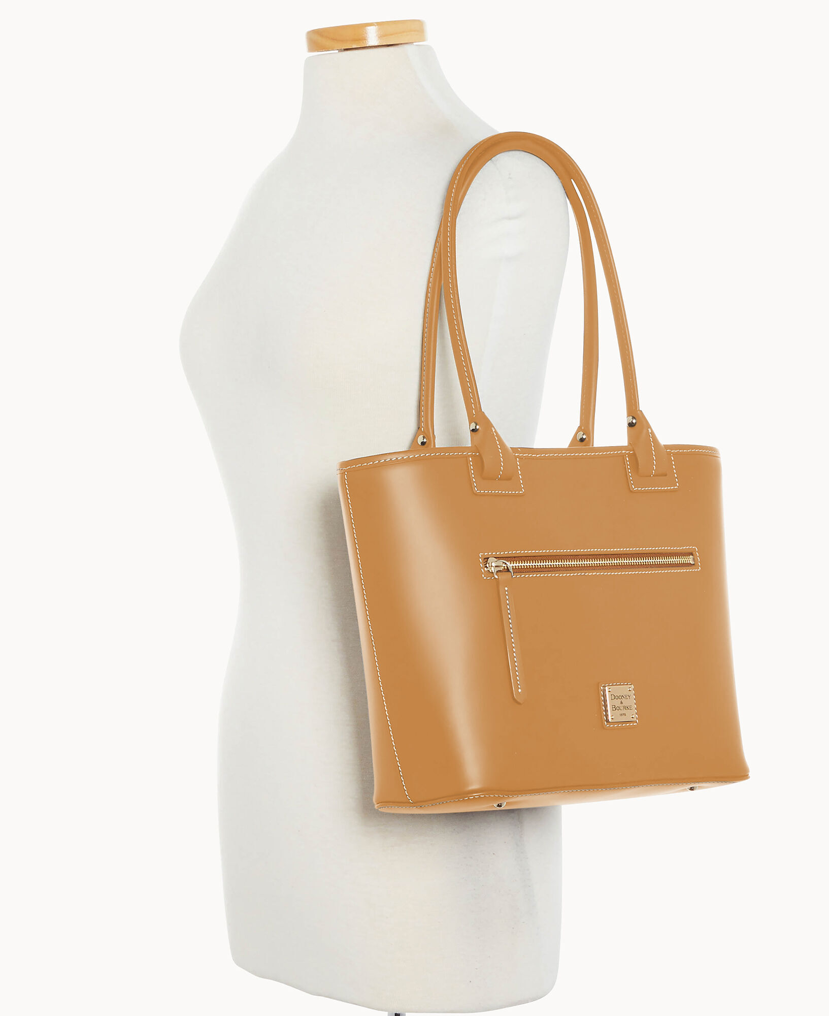 Bloomingdales dooney and bourke store