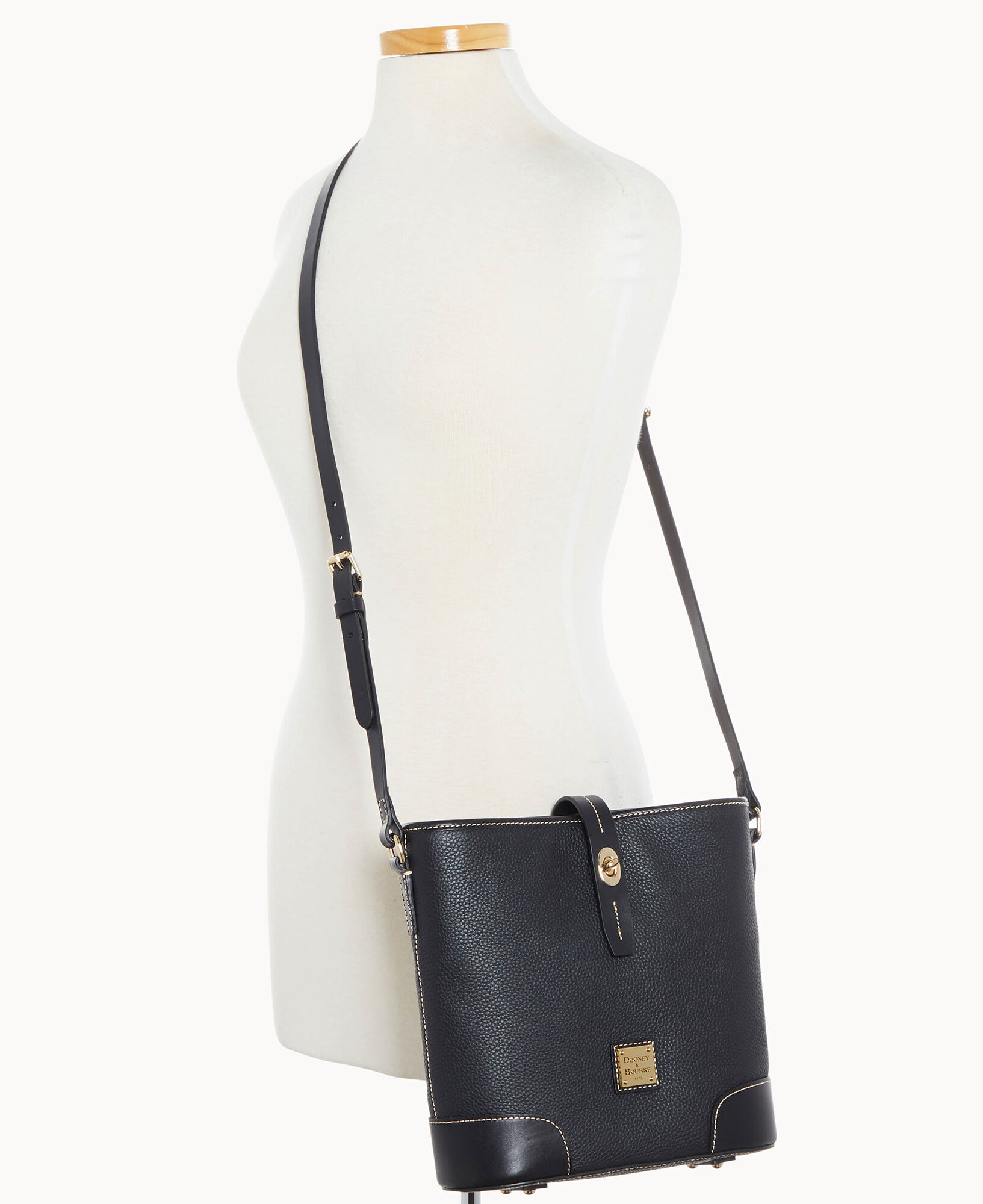 Dooney and bourke pebble grain crossbody black hot sale