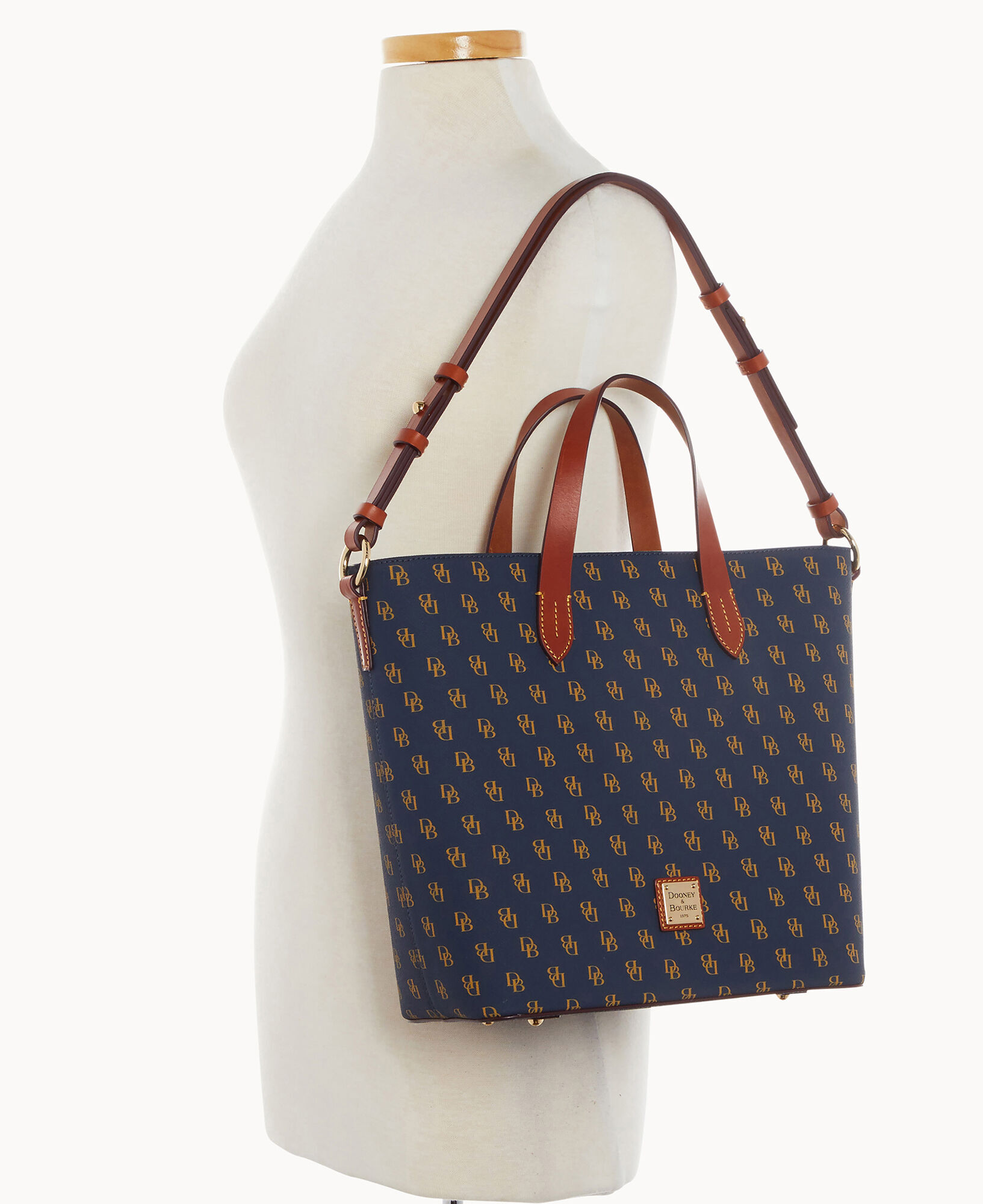 Dooney and clearance bourke lilliana