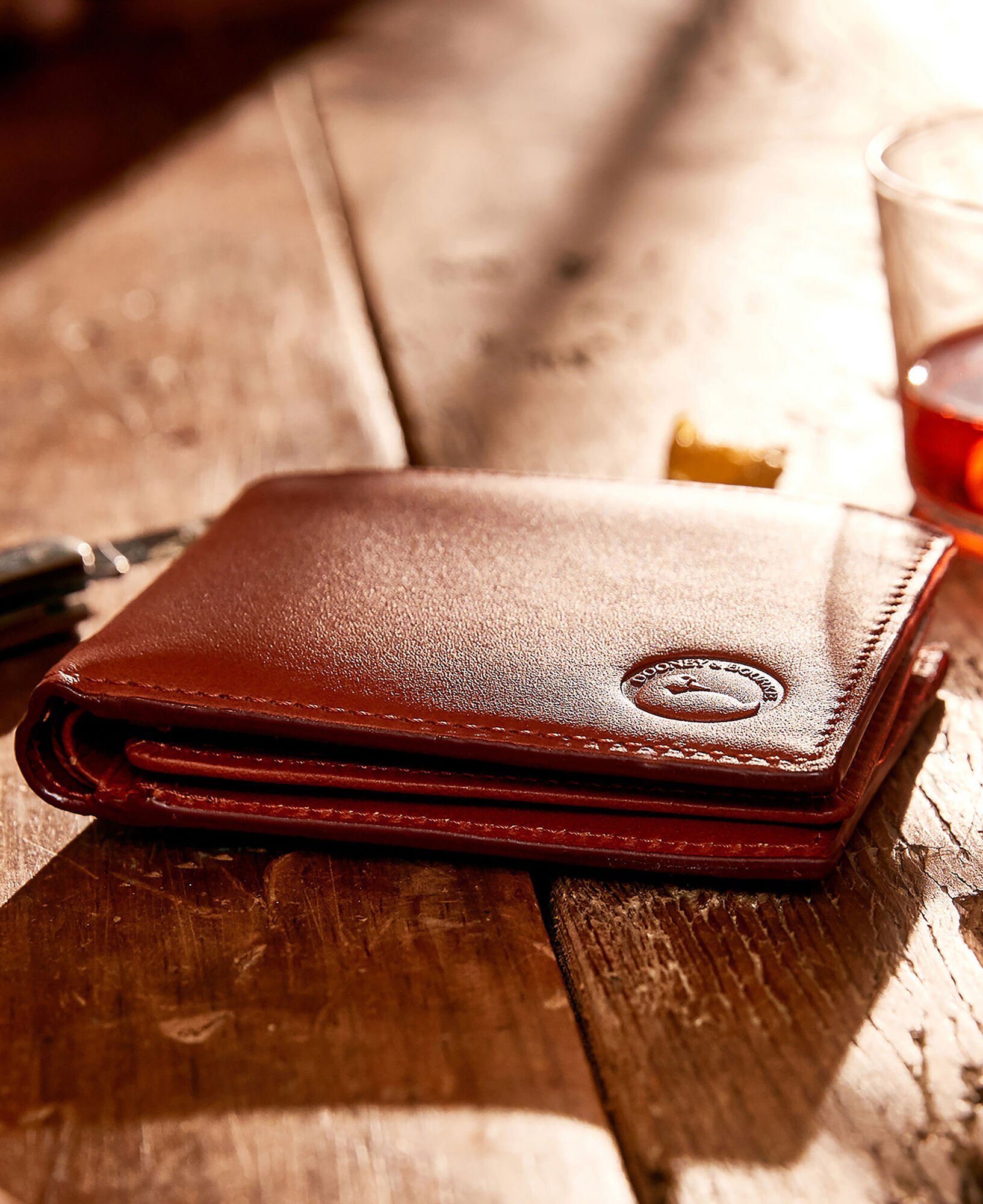 Dooney and bourke leather wallet shop