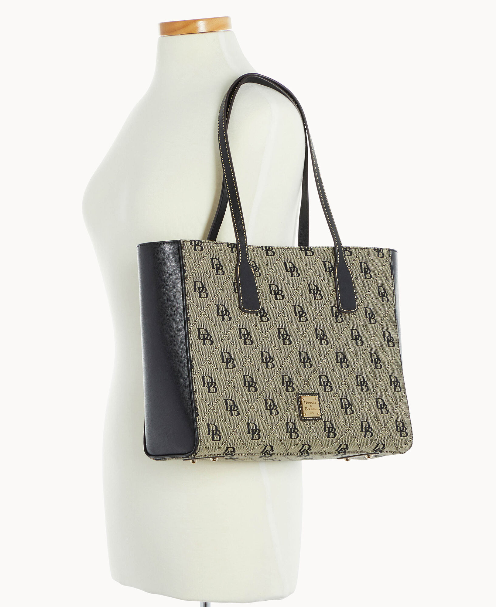 Dooney and sales bourke ashton tote