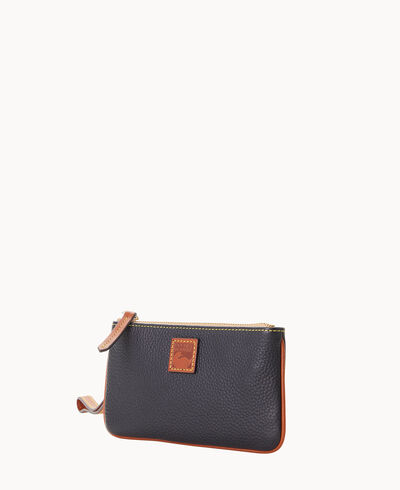 Pebble Grain Medium Wristlet