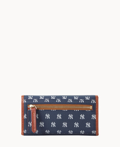 MLB Yankees Continental Clutch