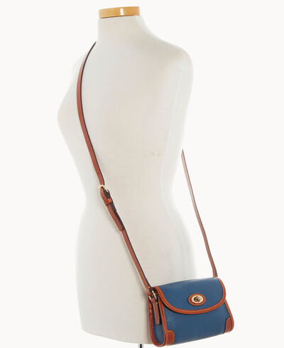 Pebble Grain 18 Crossbody