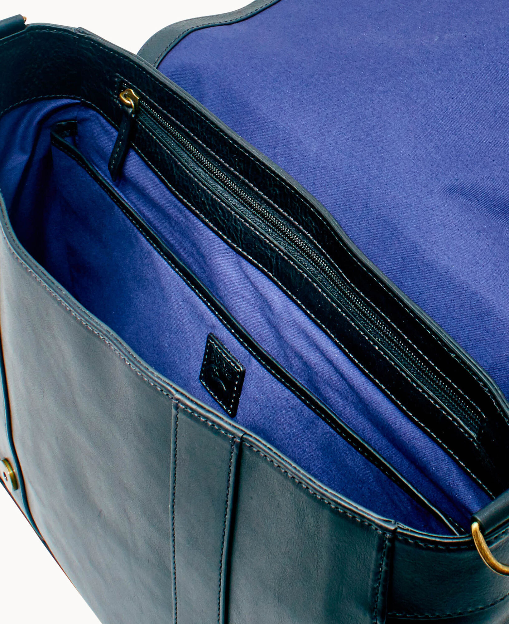 Dooney & bourke florentine hunter messenger bag discount