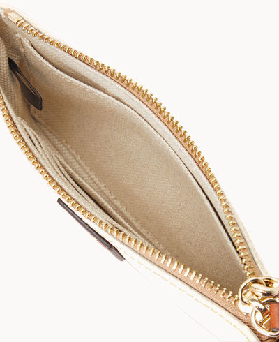 Pebble Grain Medium Wristlet