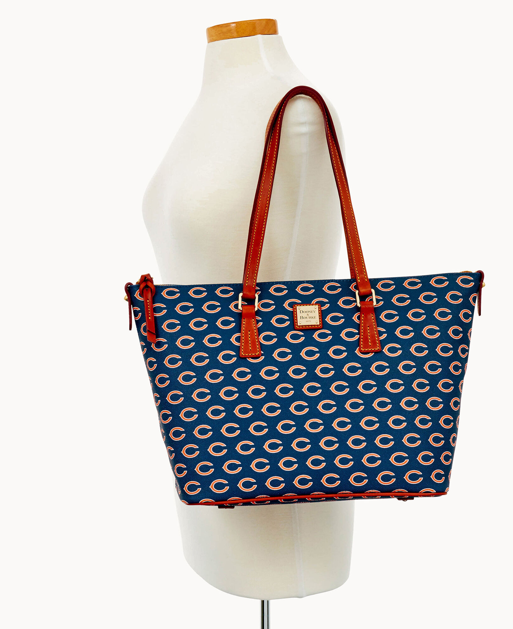 Dooney & bourke zip top shopper store