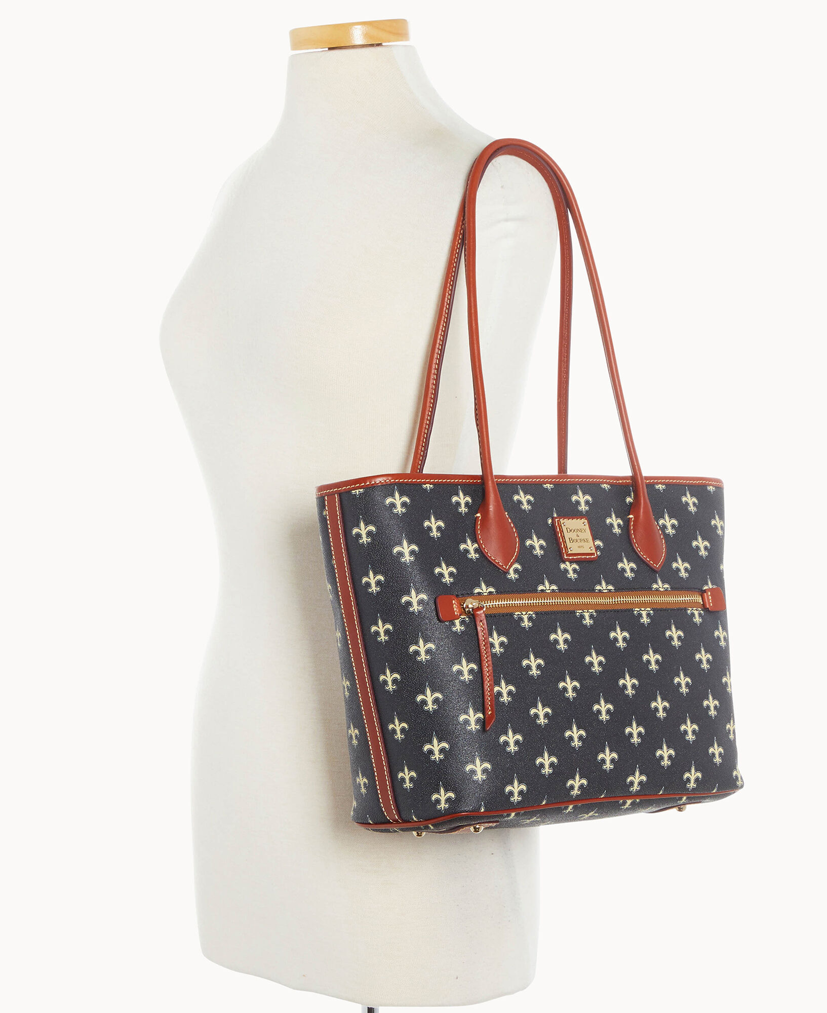 Dooney and outlet bourke saints bag