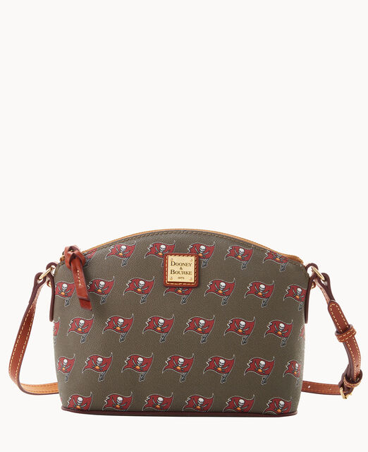 NFL Buccaneers Suki Crossbody Med Wristlet