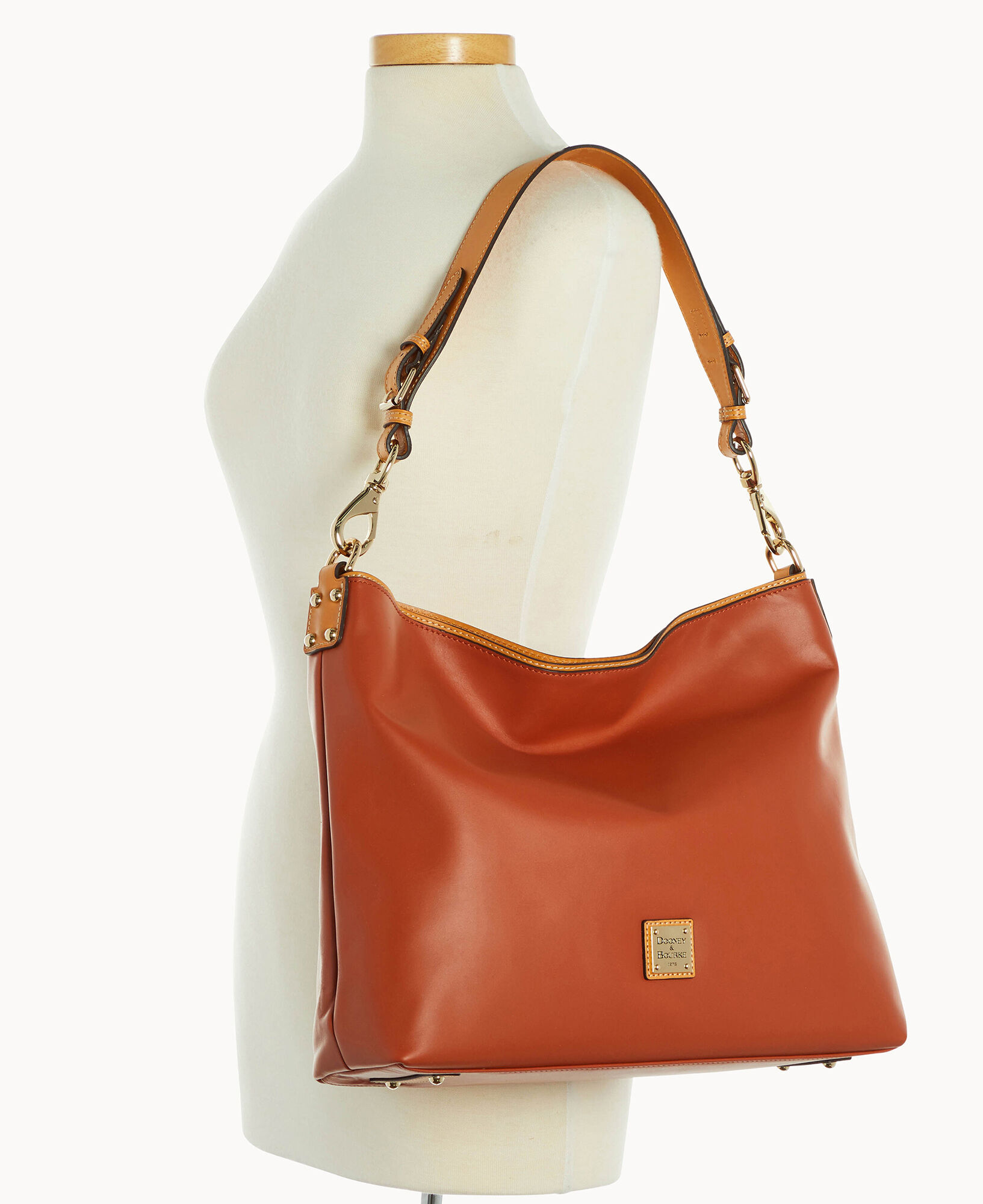 Dooney and bourke extra large courtney sac deals