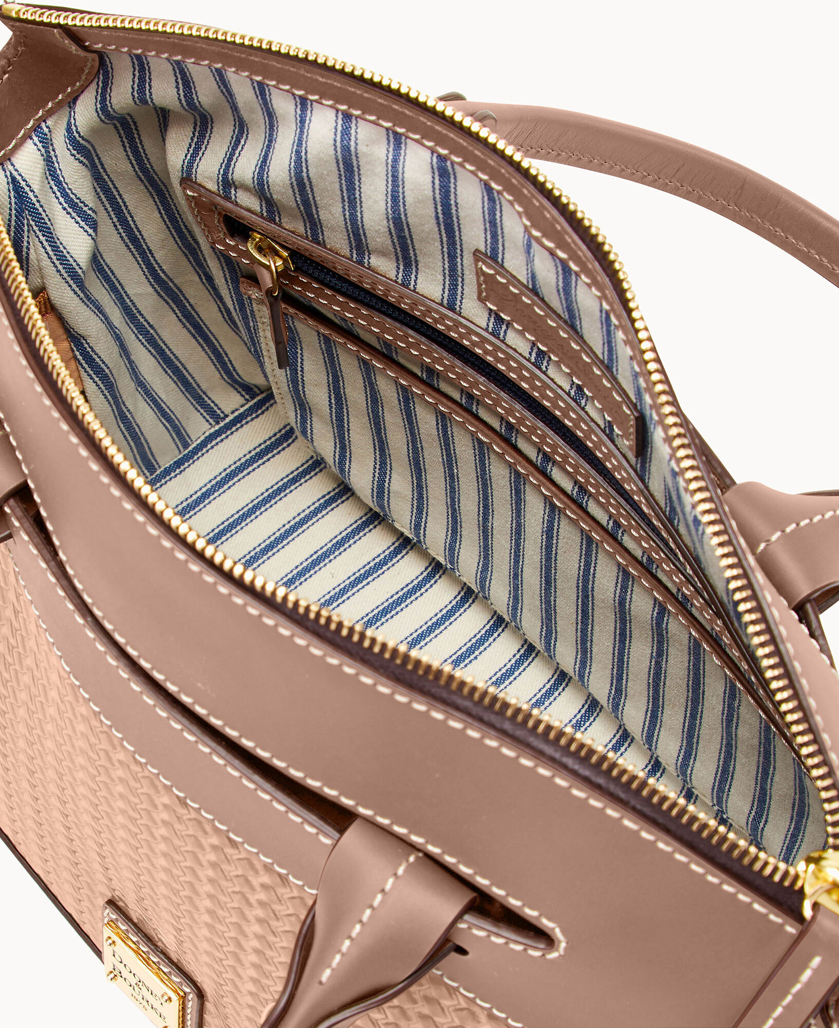 Dooney & bourke hotsell beacon domed satchel