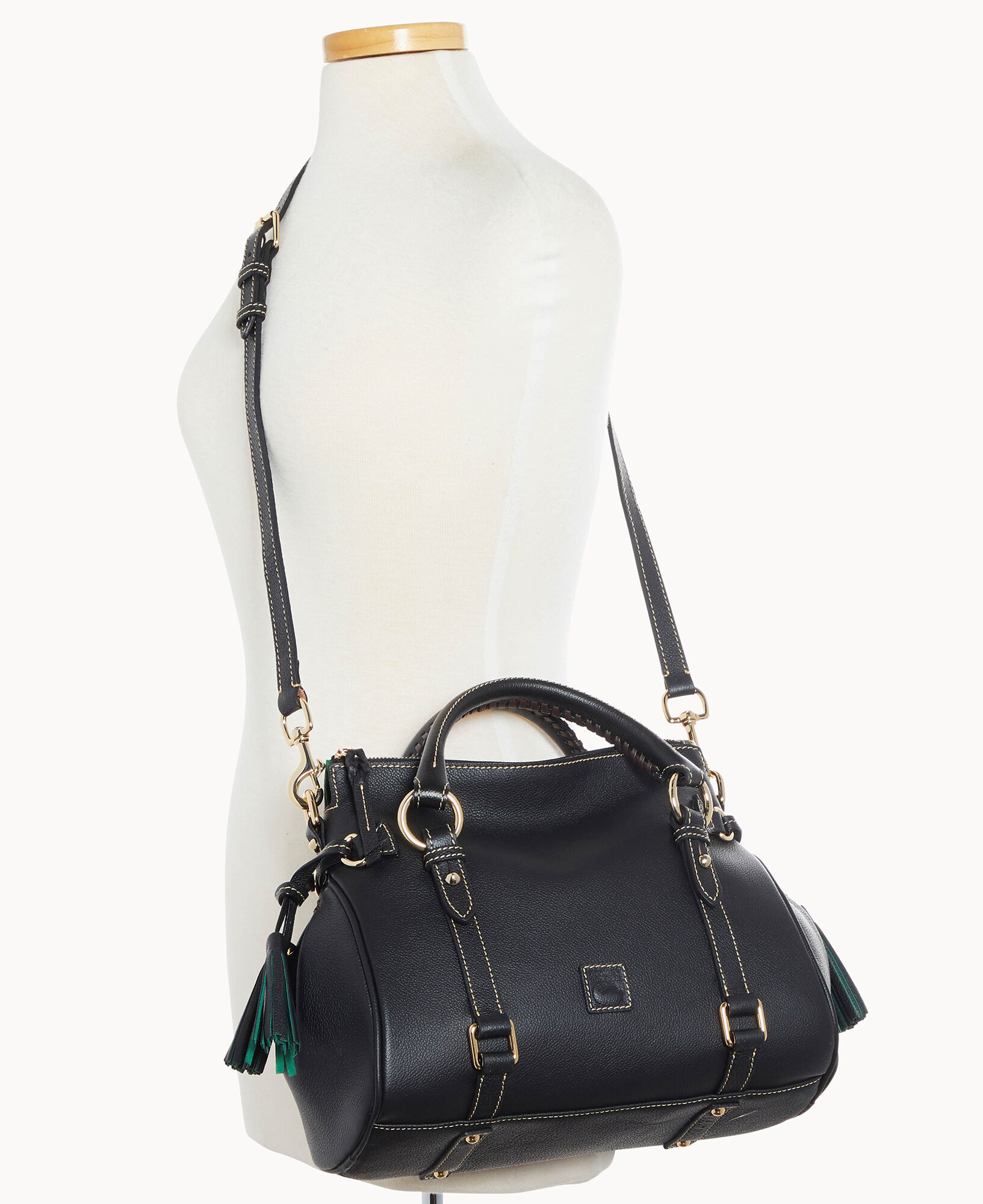 Dooney and 2025 bourke small satchel