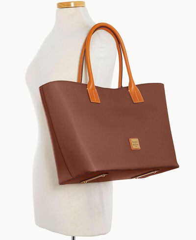 Saffiano Medium Russel
