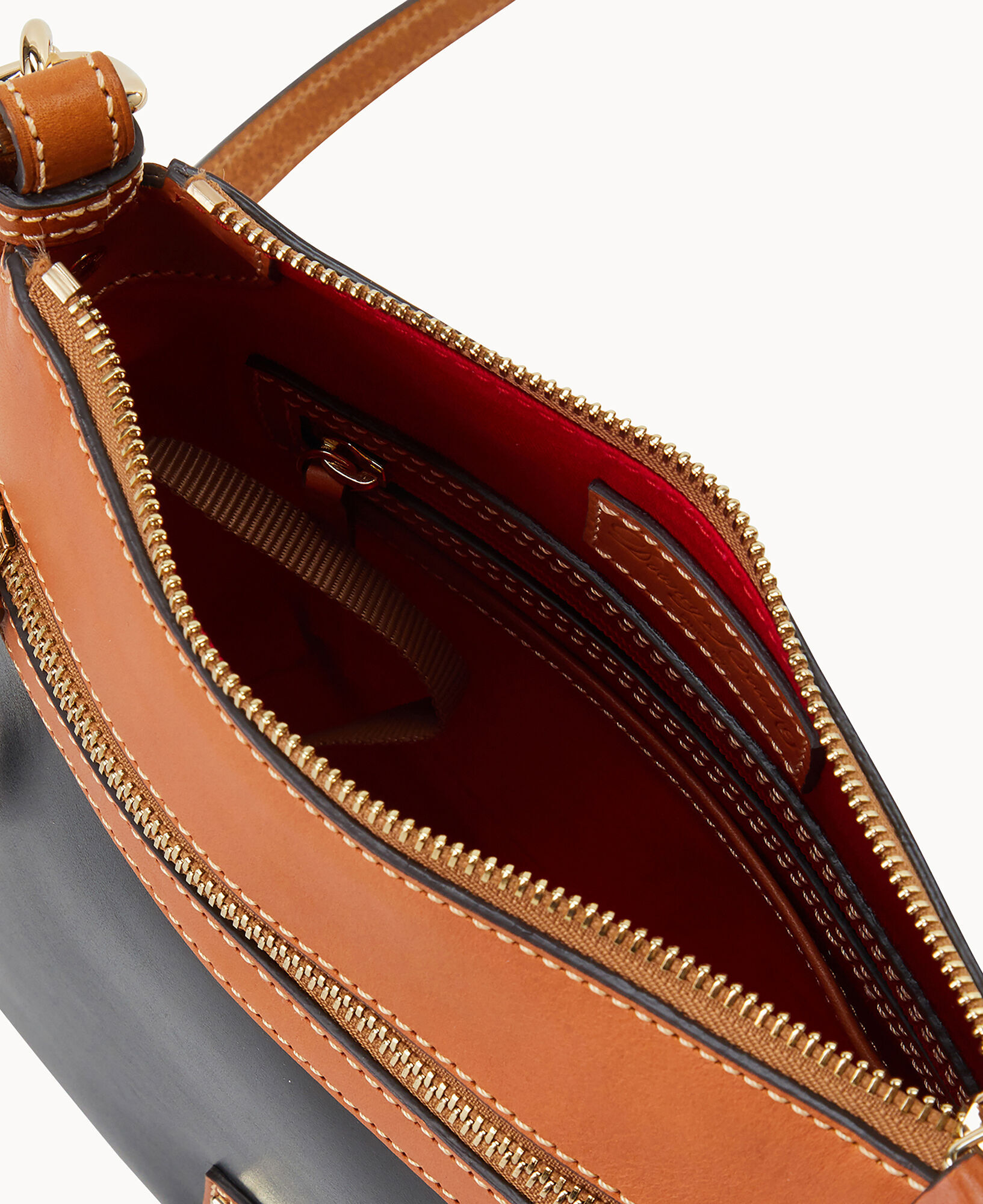 Dooney Bourke Women s Wexford Leather Crossbody 25 Bag in Ivy