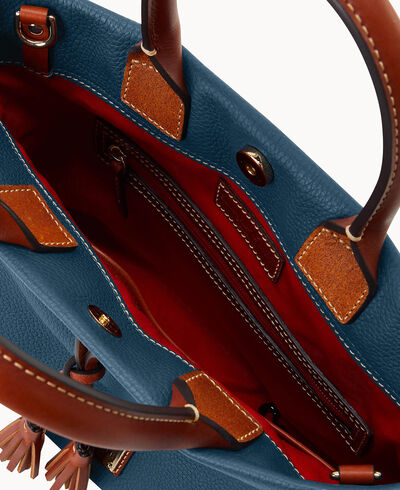 Pebble Grain Tassel Tote