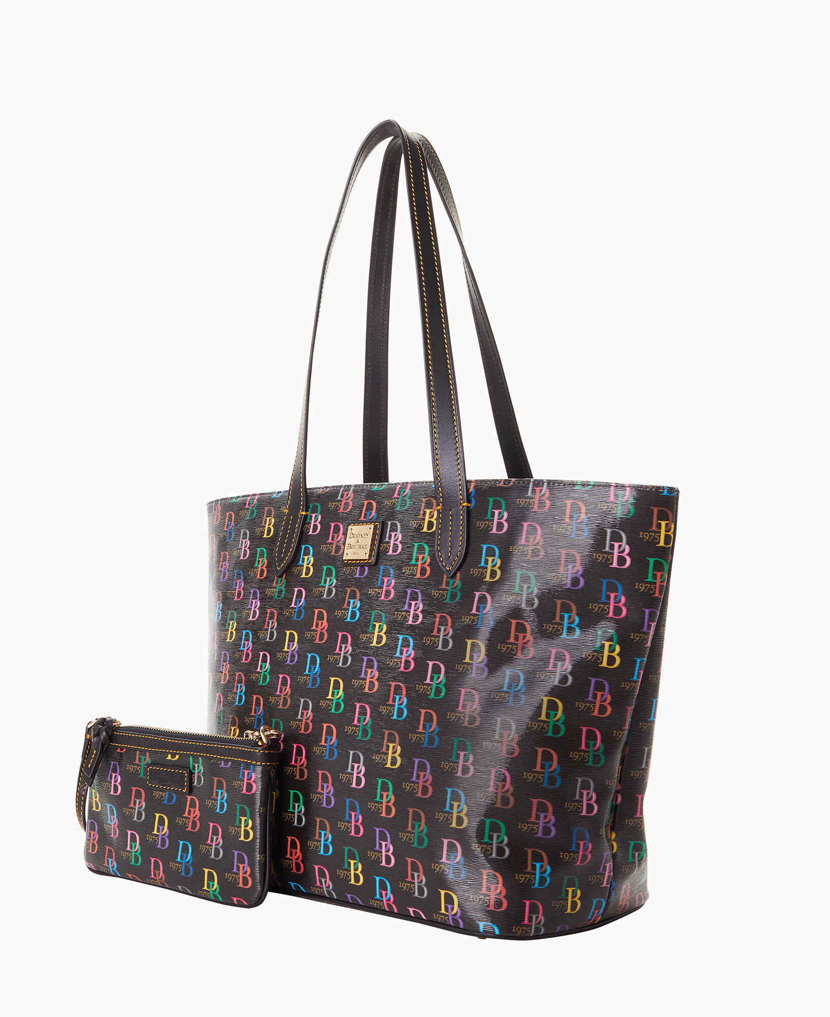 Dooney and 2025 bourke large wristlet