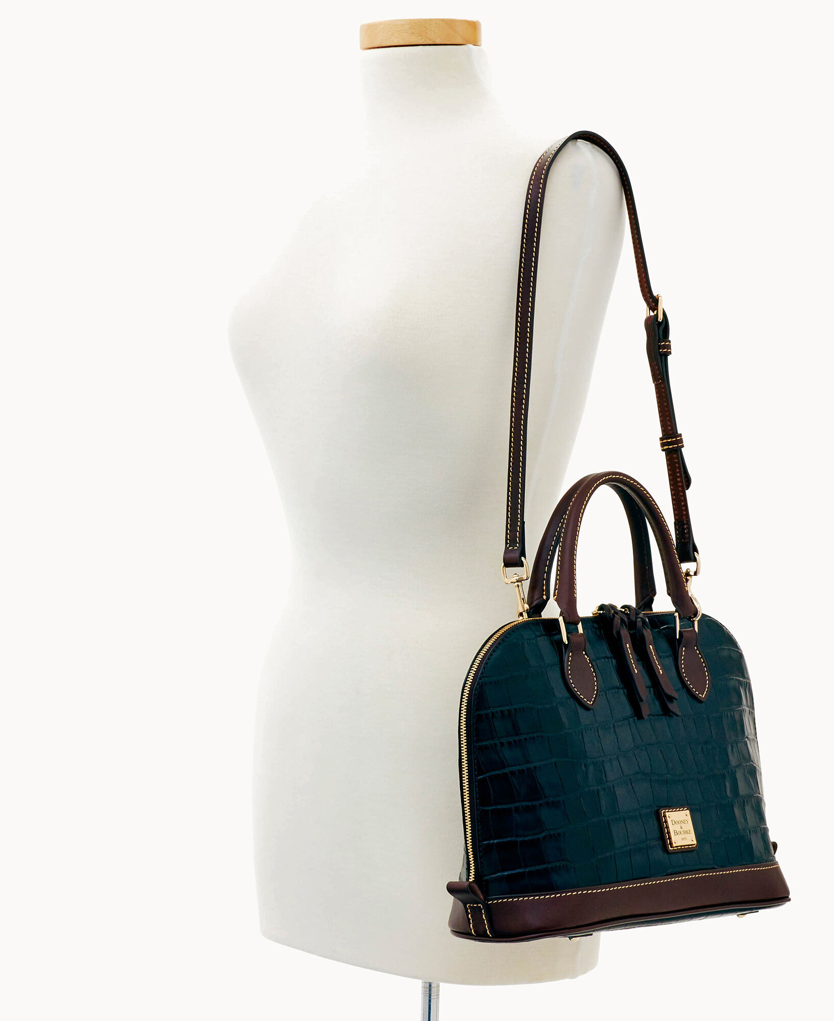 Oakdale zip discount zip satchel