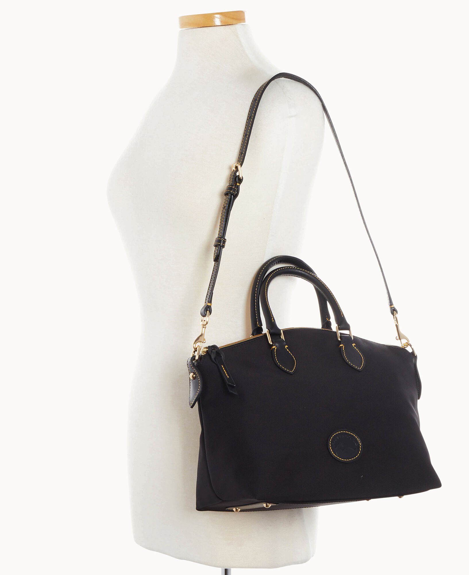 Dooney and bourke black purse clearance
