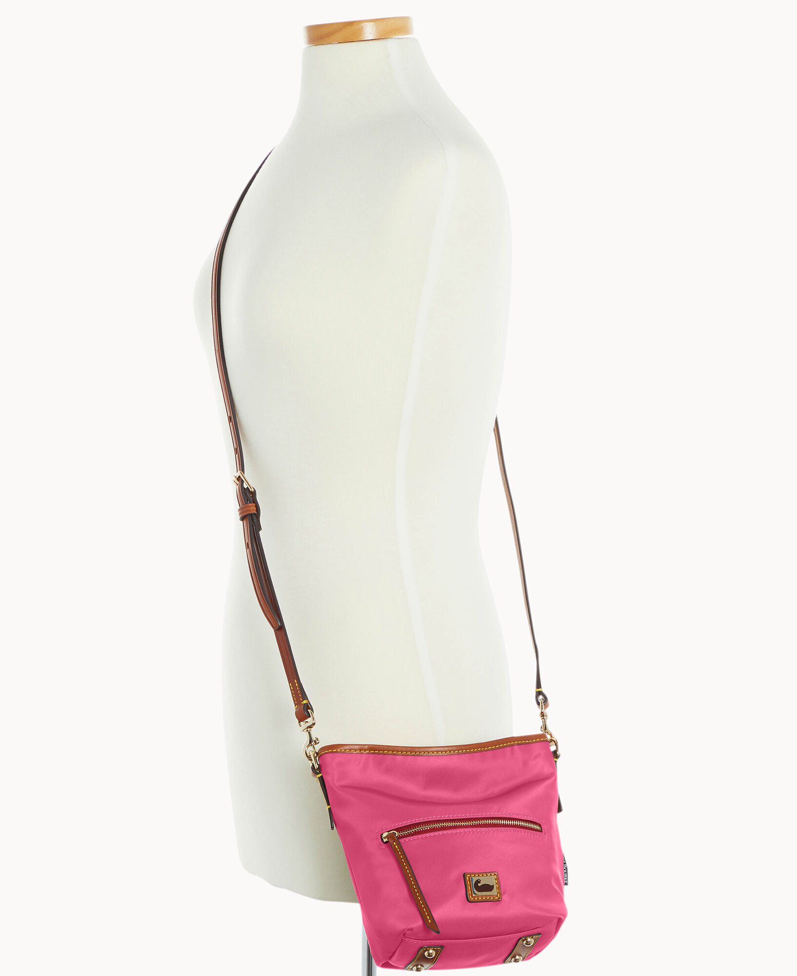 Dooney hotsell wayfarer hobo