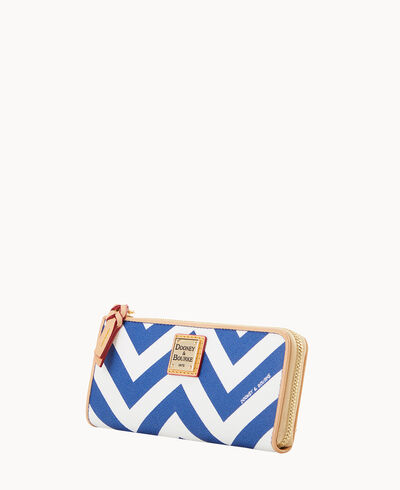 Chevron Zip Clutch
