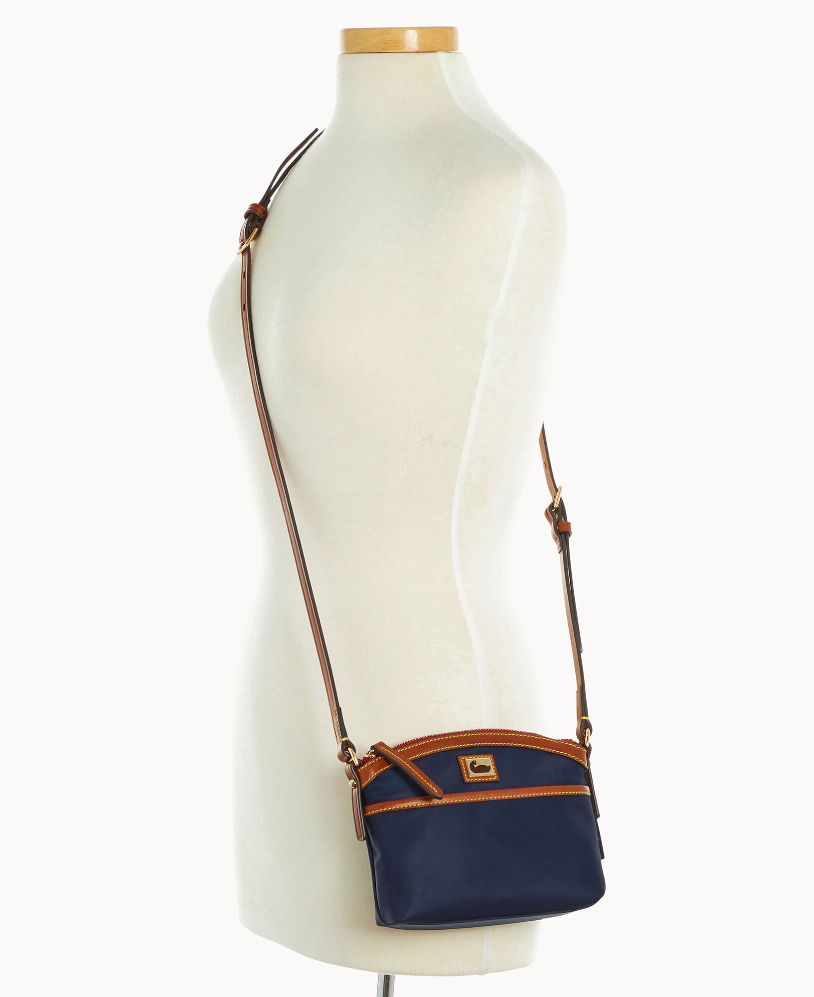 Dooney and deals bourke wayfarer crossbody