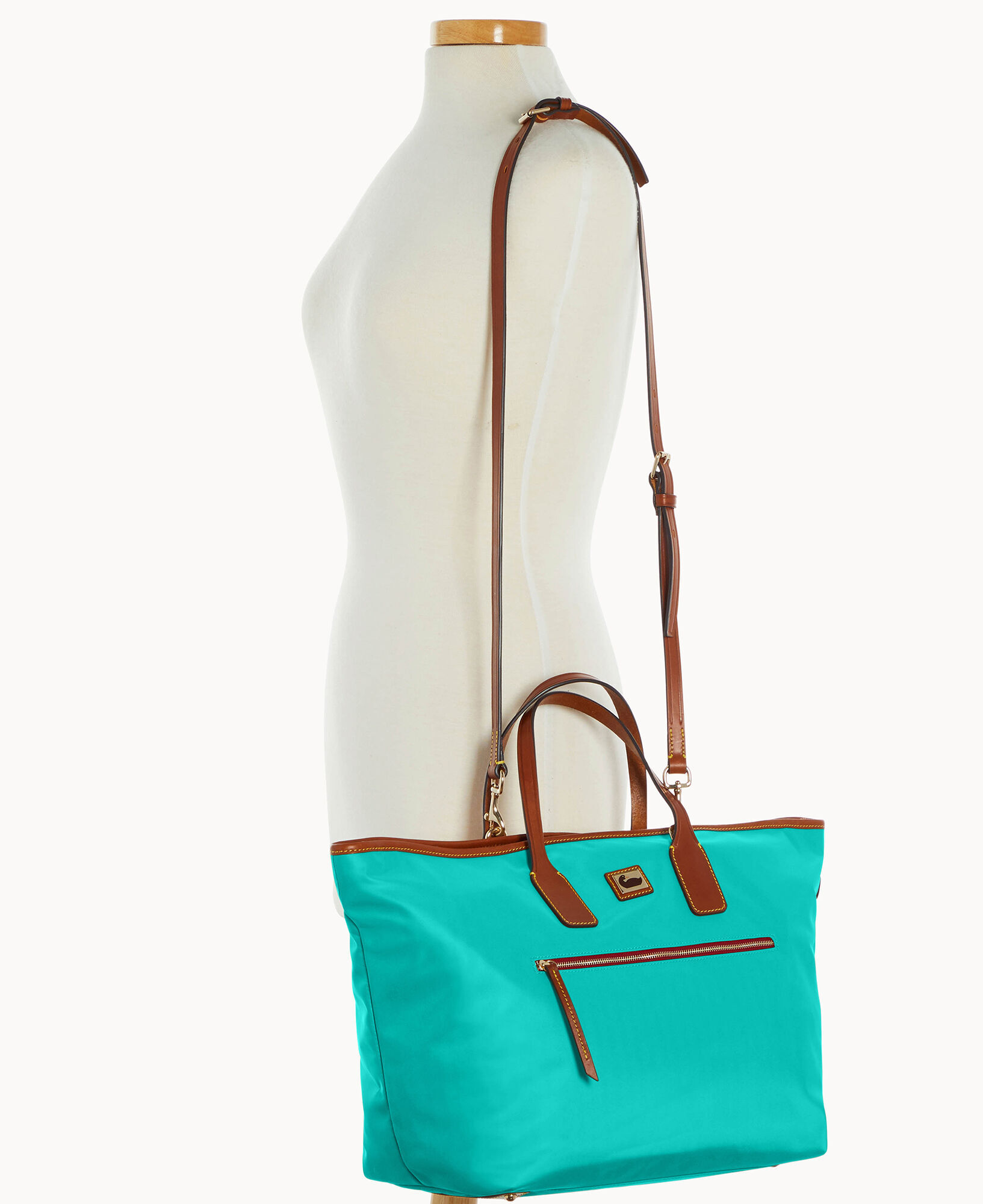 Dooney & bourke wayfarer store