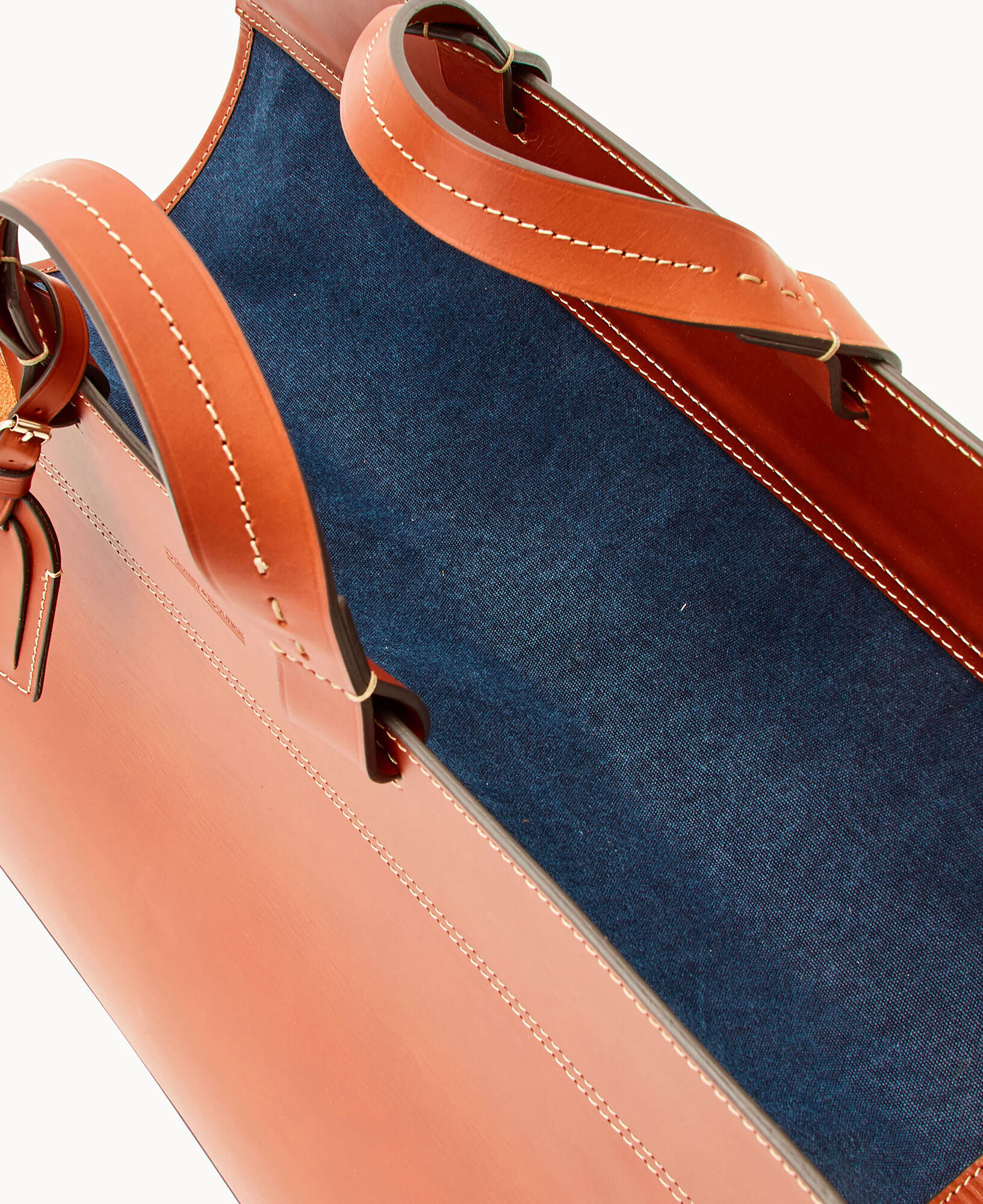 Dooney and outlet bourke pet carrier