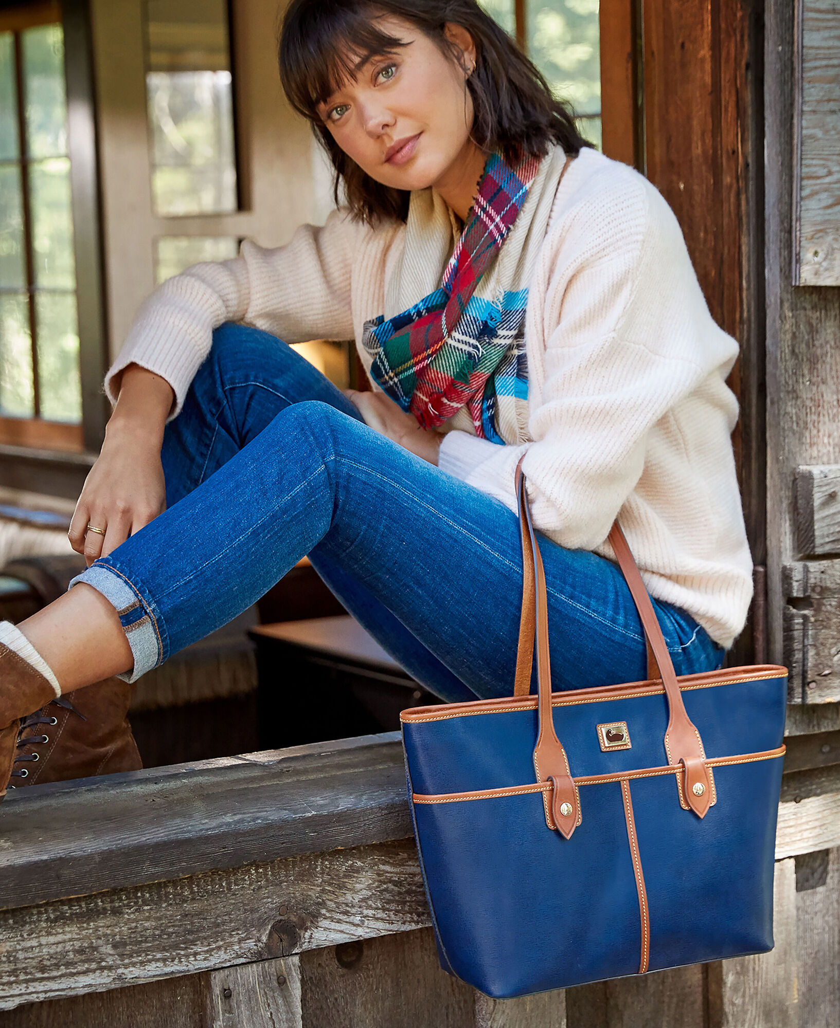 Dooney and bourke double pocket tote sales