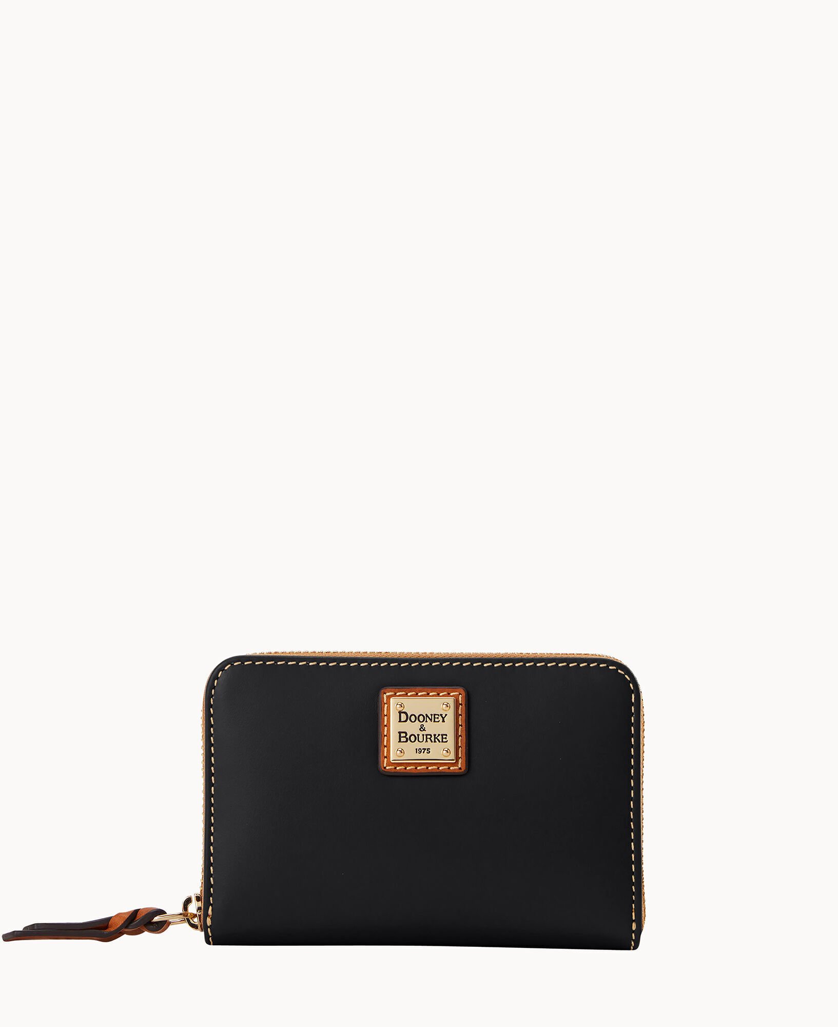Dooney & bourke black wallet 2025