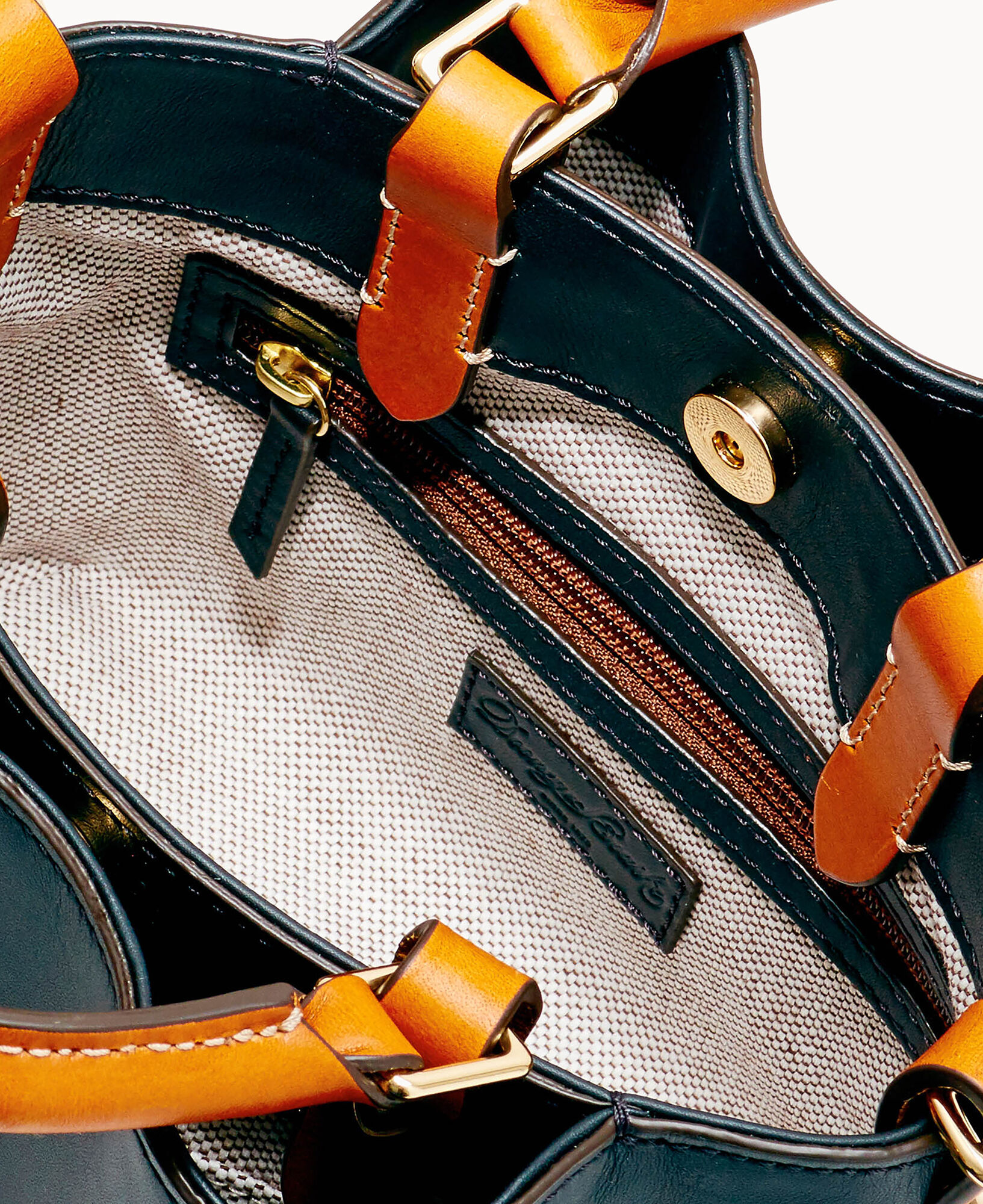 City mini barlow dooney and bourke hot sale
