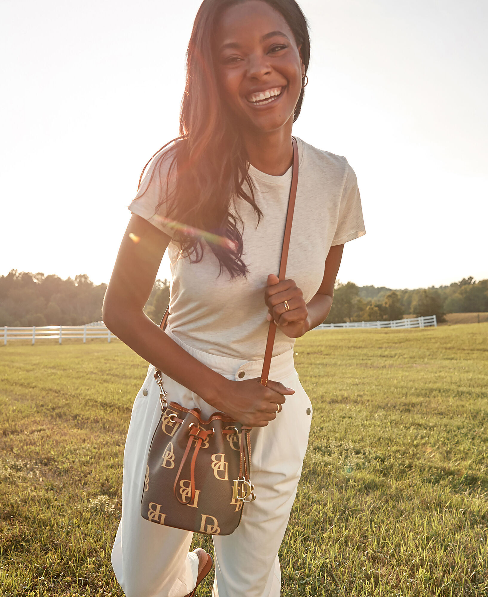 Louis Vuitton Loop Handbag Monogram Brown in Coated Canvas with Gold-tone -  US