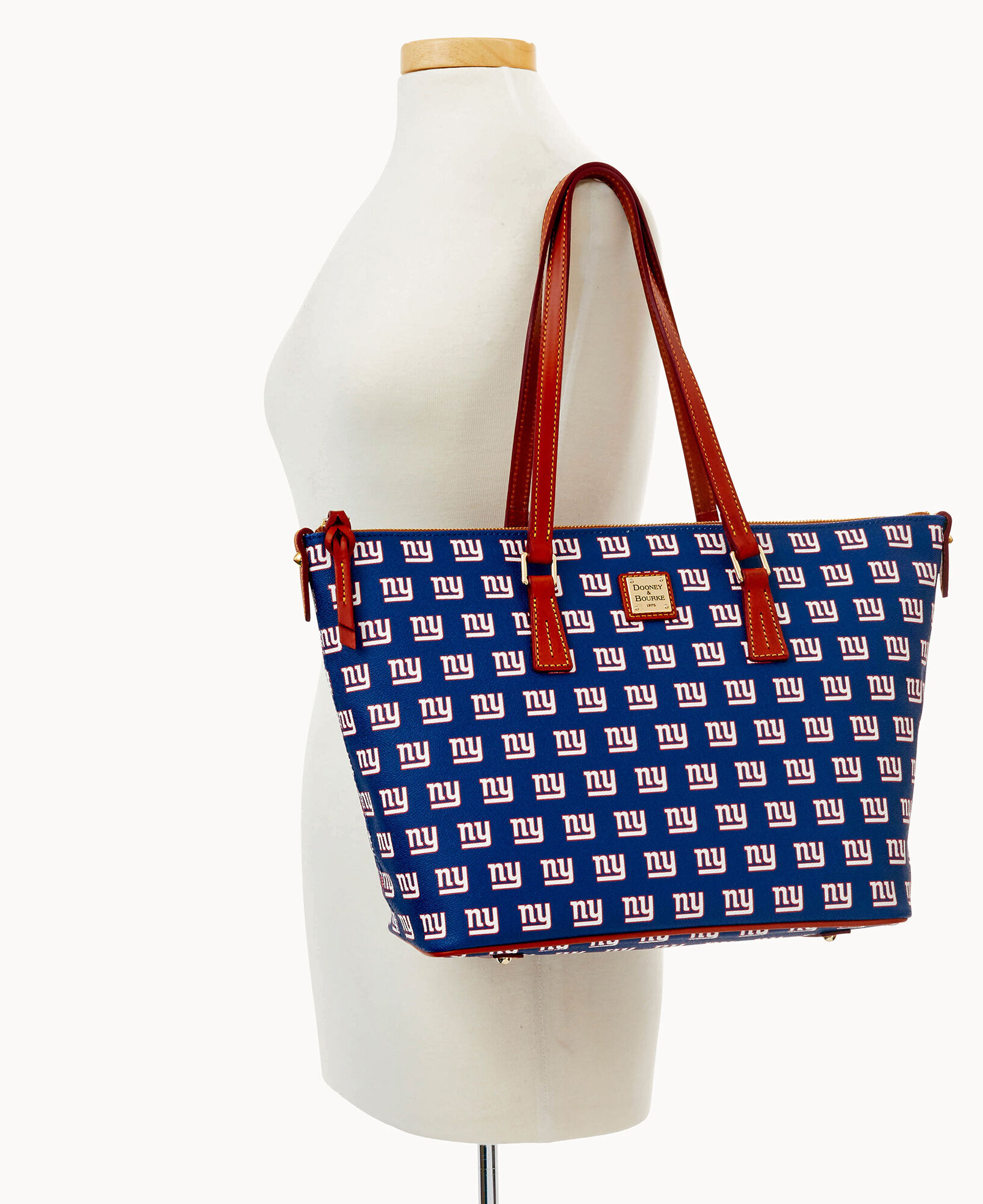 Dooney & bourke zip top shopper sale