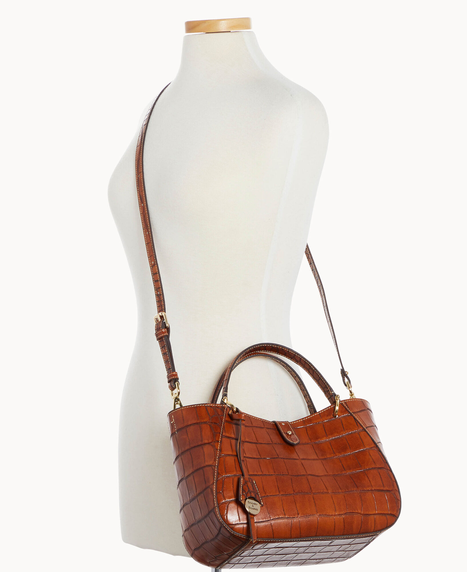 Dooney and 2025 bourke camilla bag