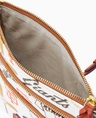 MLB Giants N S Triple Zip Crossbody