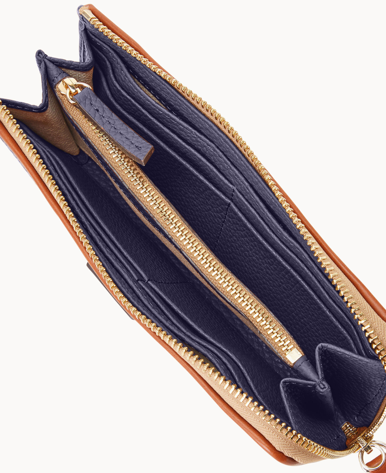Dooney and shop bourke willis clutch