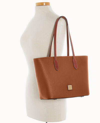 Pebble Grain Tote With Medium Wristlet