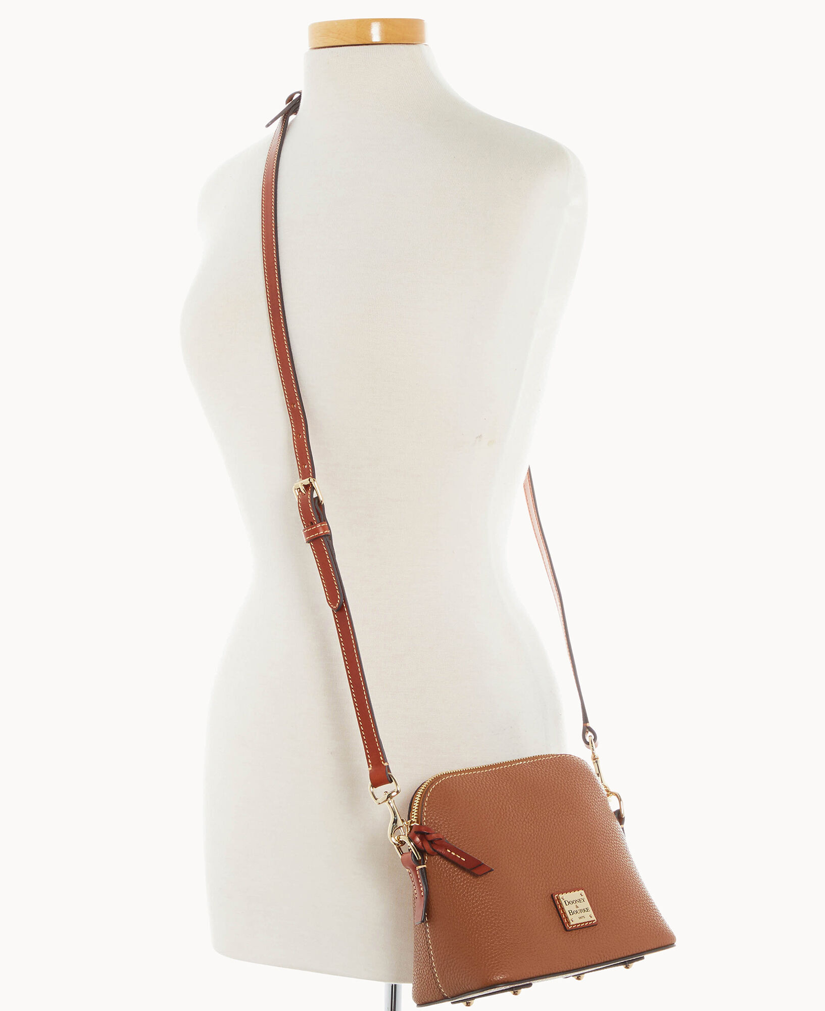 Dooney and bourke pebble grain crossbody hotsell