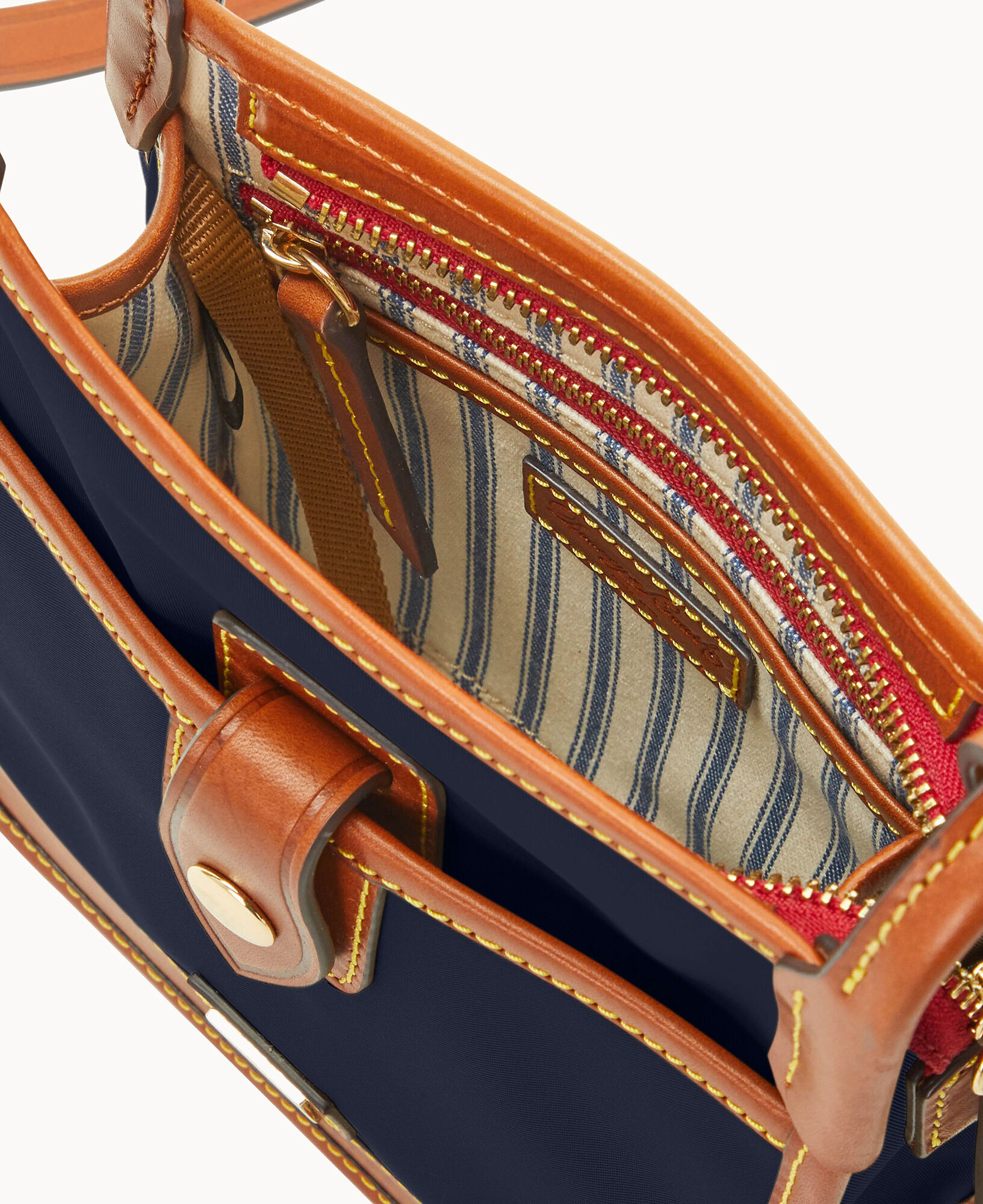 Dooney and bourke letter carrier crossbody 2025
