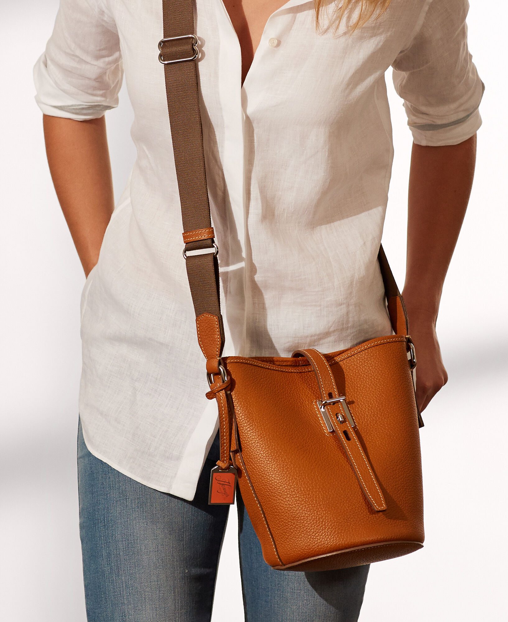 Small deals bucket handbags