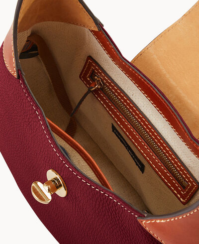 Pebble Turnlock Hobo 26