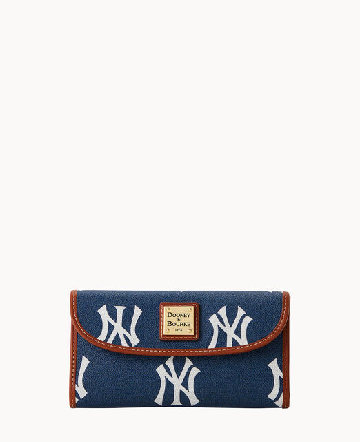 MLB Yankees Continental Clutch