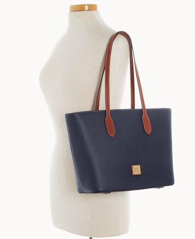 Pebble Grain Tote With Medium Wristlet