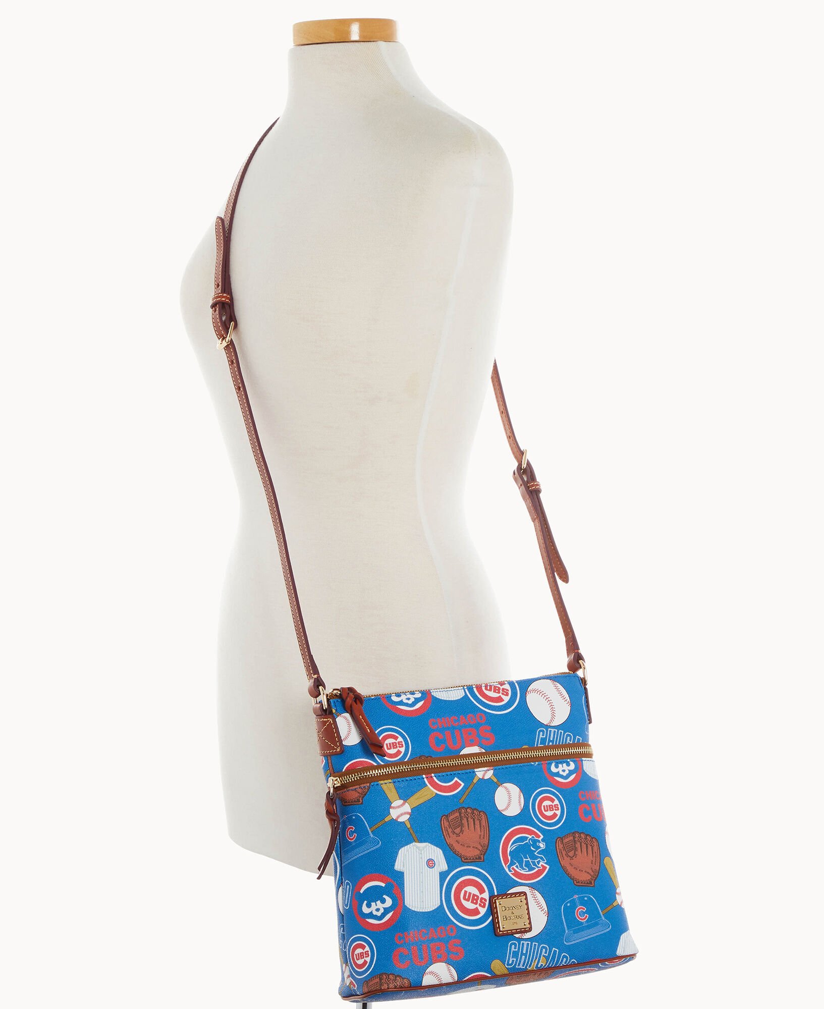 Dooney and bourke cubs hot sale bag