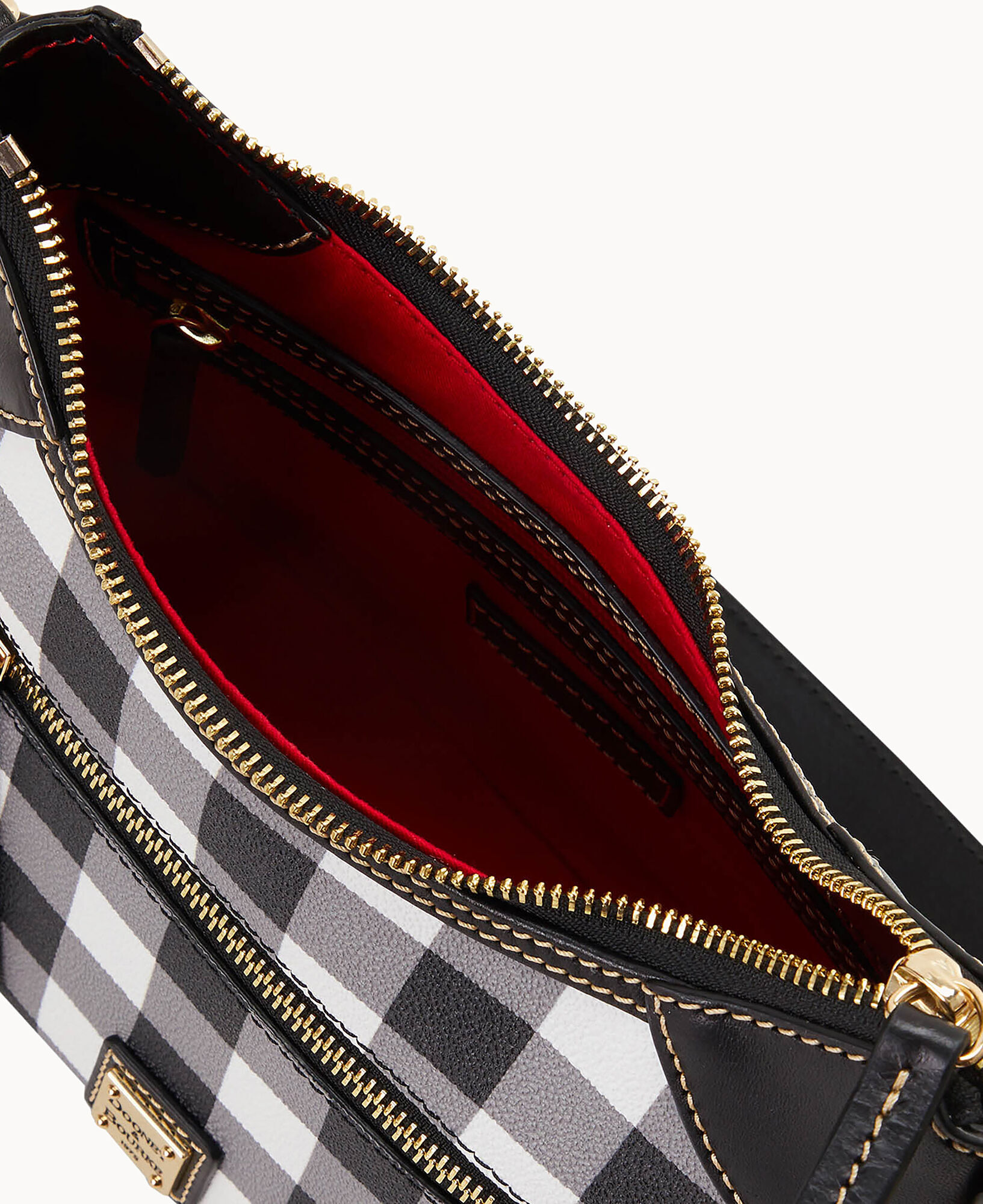 Dooney and shop bourke tucker