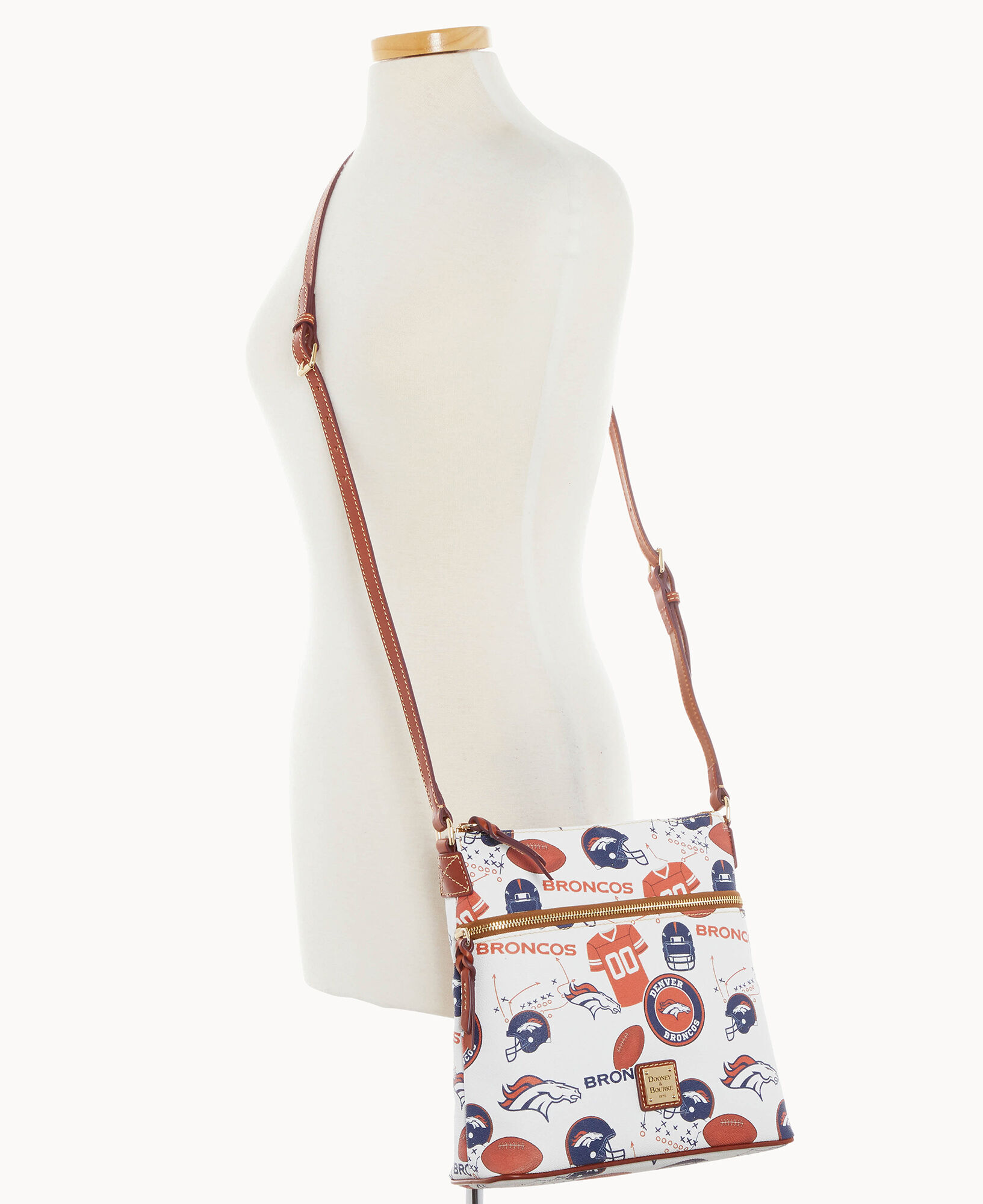 Dooney and bourke outlet broncos purse